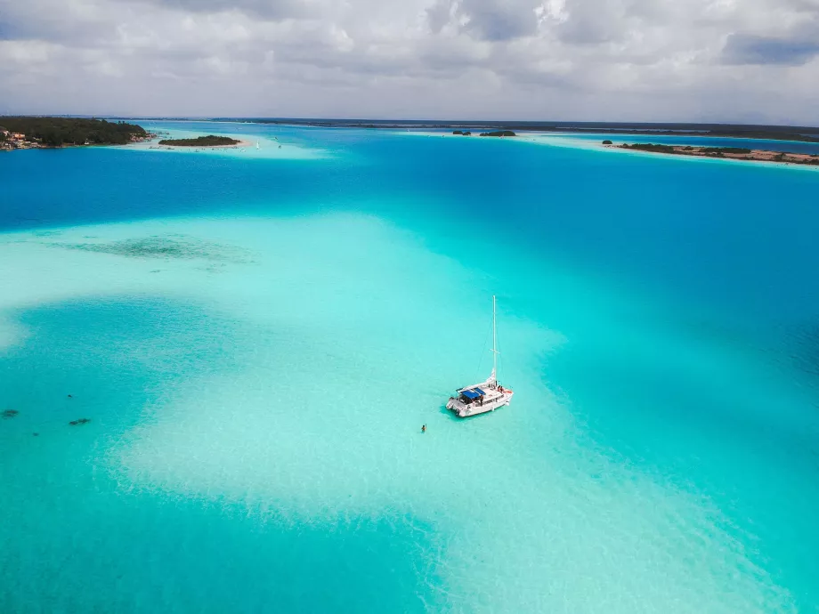 The Seven-Coloured Lagoon