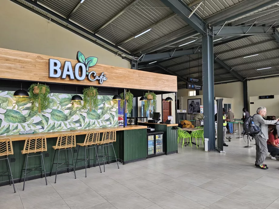 Café in the public area of the departure hall