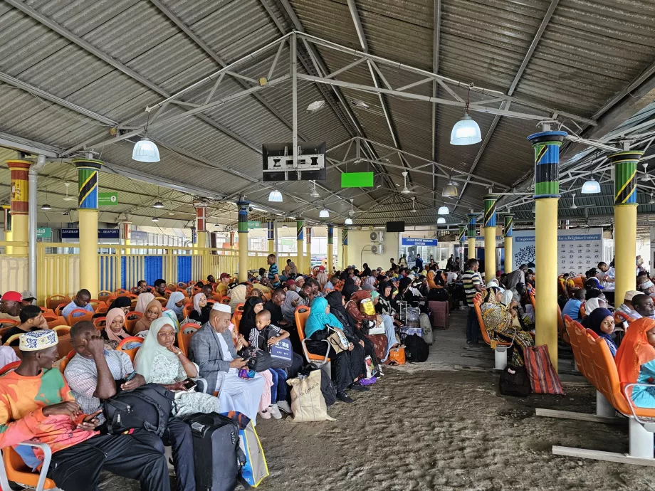 Waiting room in the harbour