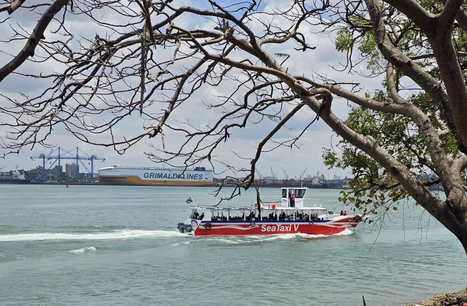 Ferry Kigamboni