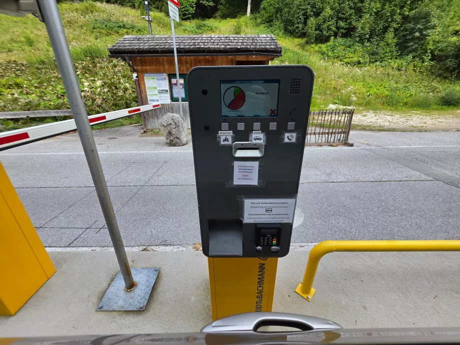 Toll payment for the Loser Mautstrasse
