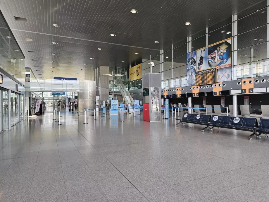 Departure hall