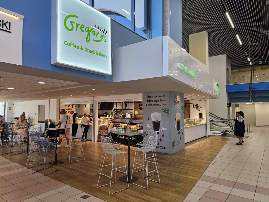 Refreshments in Terminal 2
