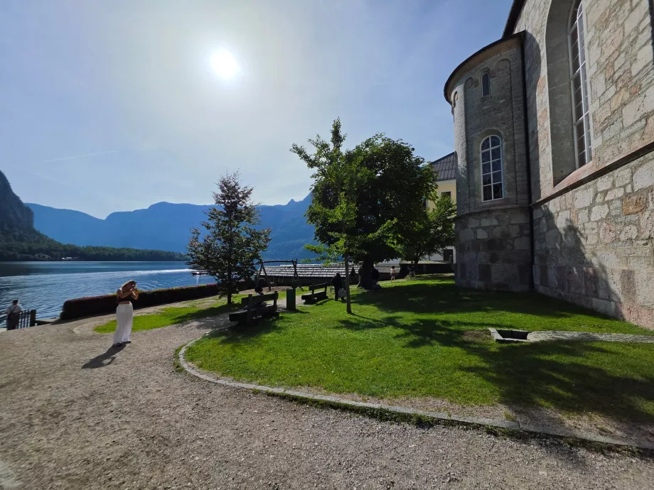 The small park in front of the Evangelical church