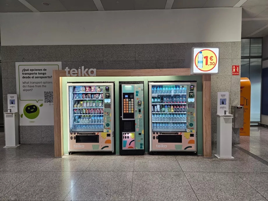 Vending machines for drinks, sandwiches and sweets