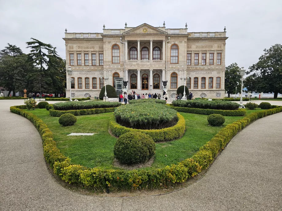 Dolmabahce Palace
