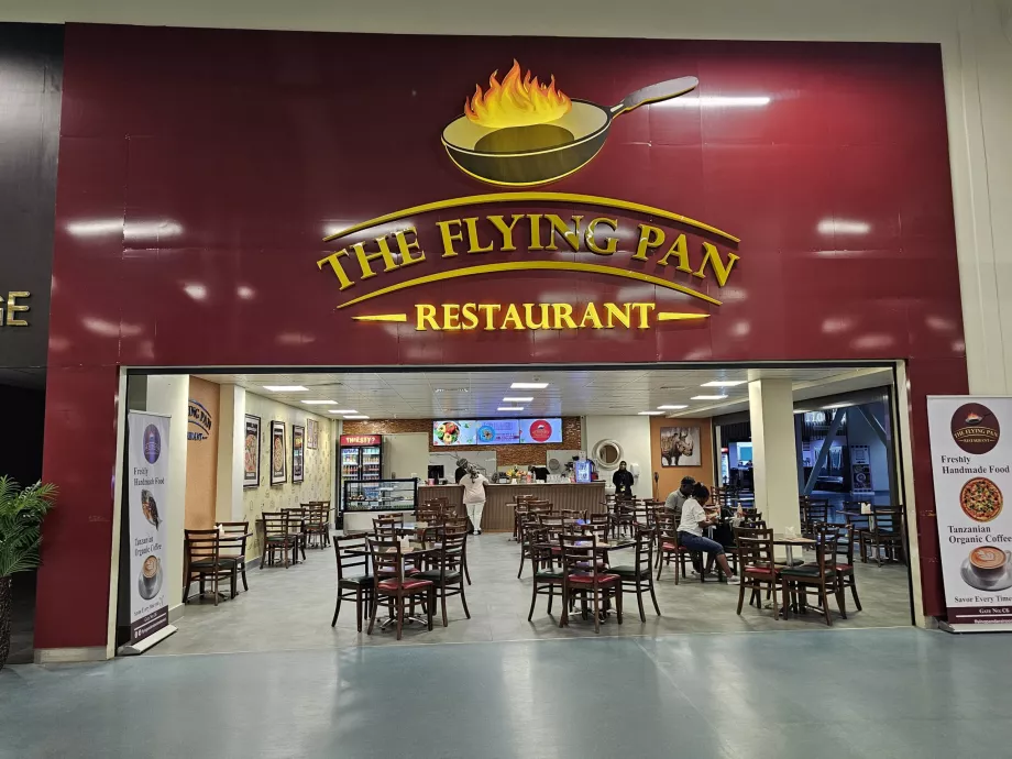 Canteen, transit section, Terminal 3