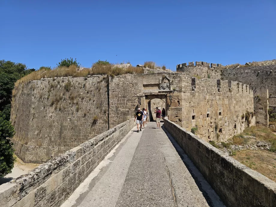 Gateway to the city walls