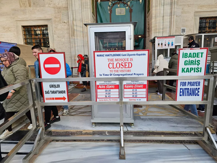 Blue Mosque, opening hours