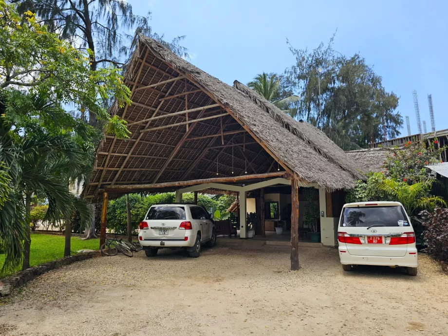Parking in front of the reception