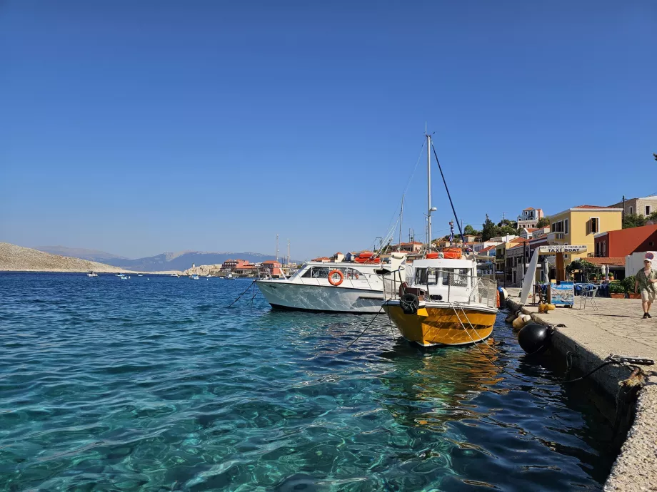 Water Taxi to Kania beach