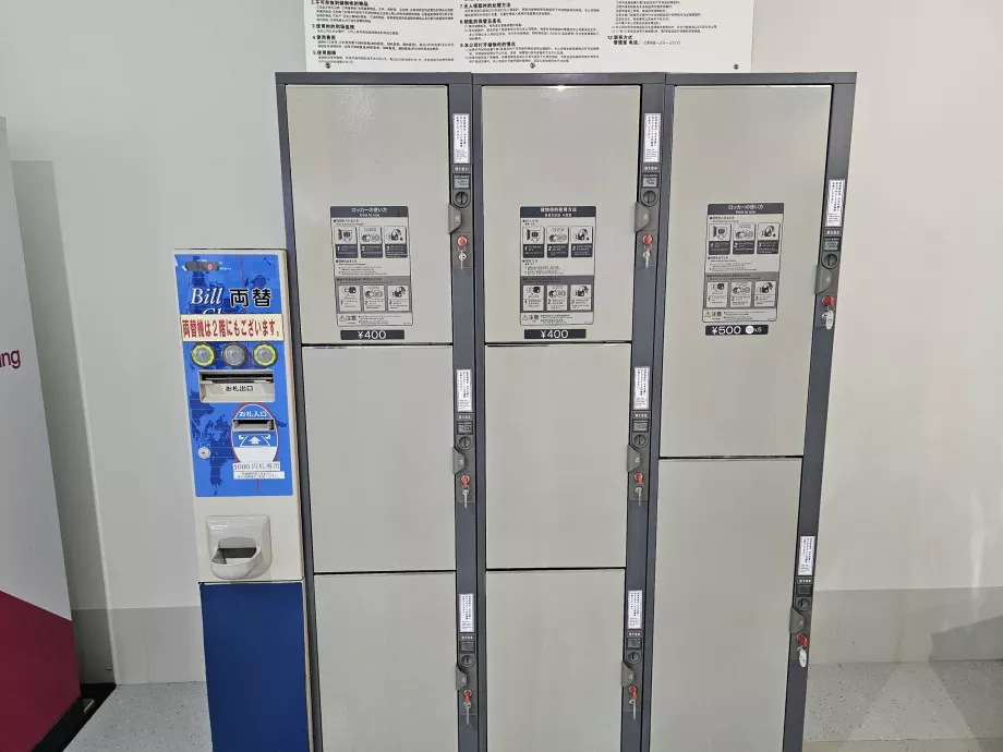 Lockers for luggage storage