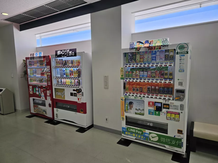 Vending machines with drinks