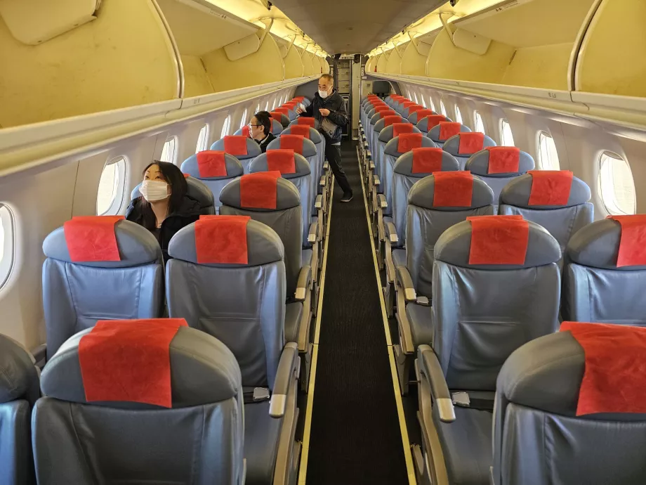Interior of Embraer 170, Fuji Dream Airlines