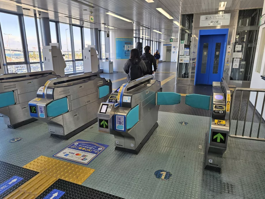 Turnstiles at the entrance to the platform