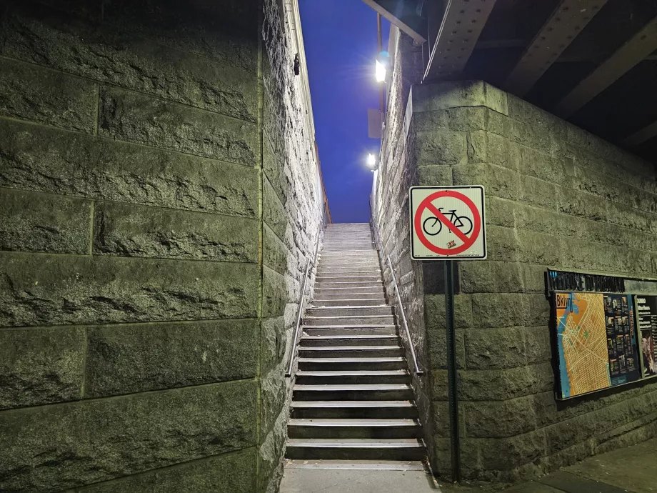 Brooklyn Bridge Stairs