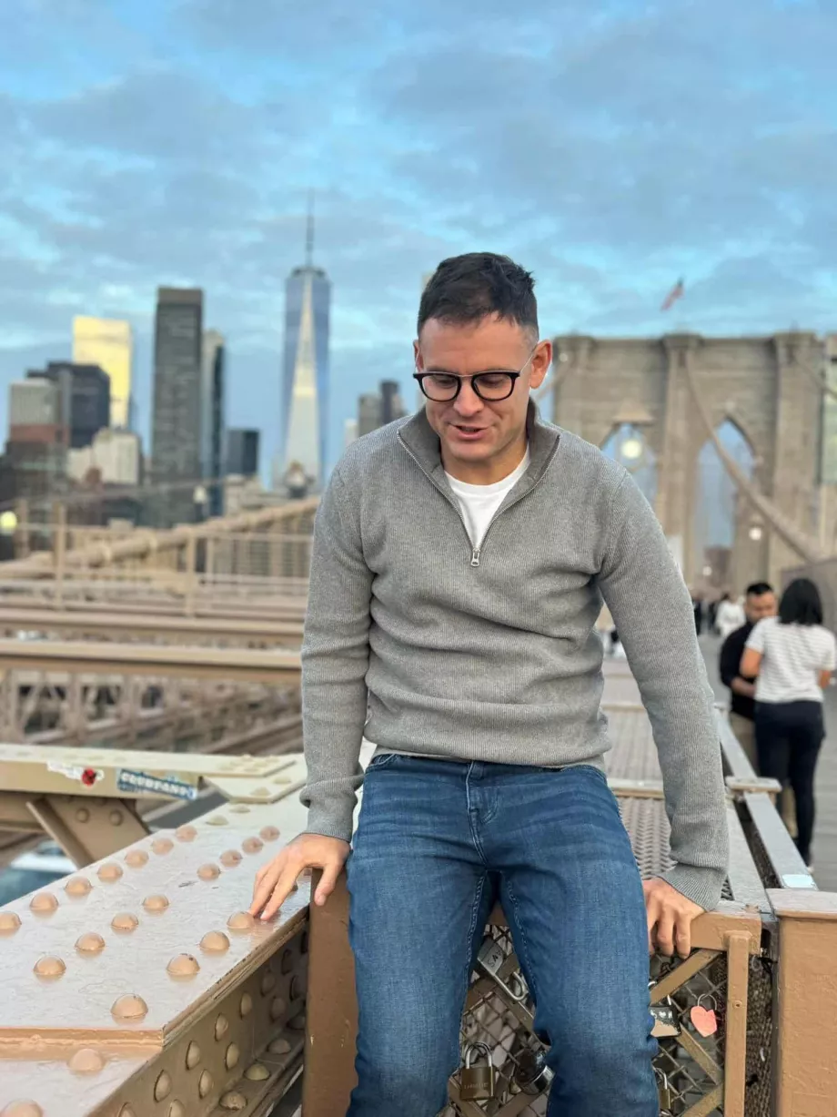 Me on the Brooklyn Bridge