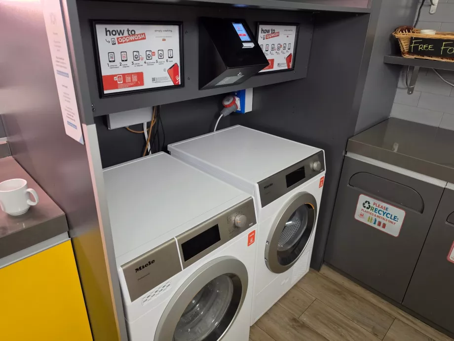 Laundry washing machines