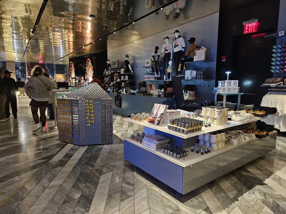 The gift shop at the exit of "The Edge"