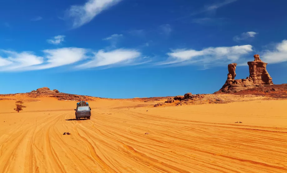 Ride through the Sahara
