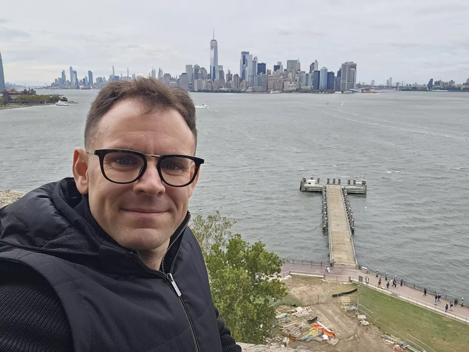 Me on the lookout - Statue of Liberty