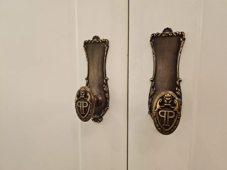 Detail of the handle