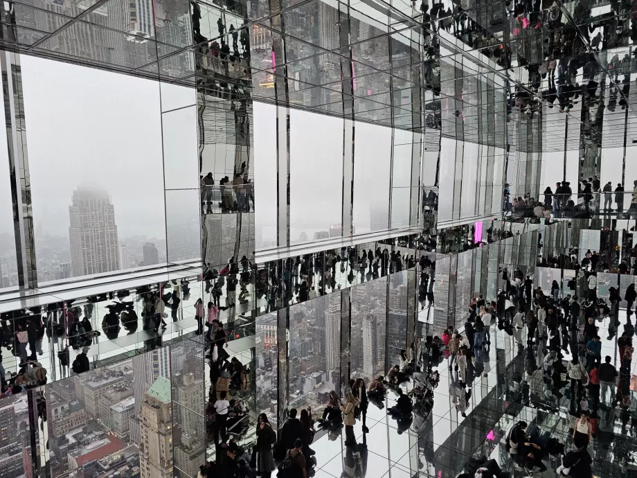 Summit One Vanderbilt, Hall of Mirrors