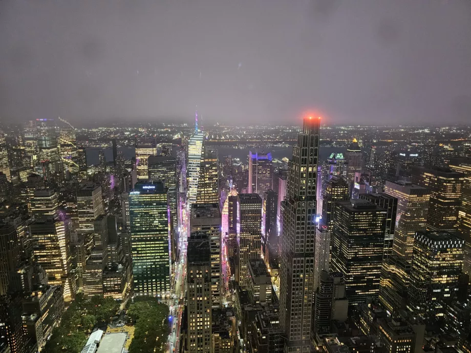 Summit One Vanderbilt, night view