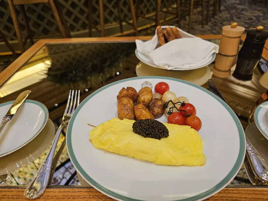 Caviar omelette, breakfast