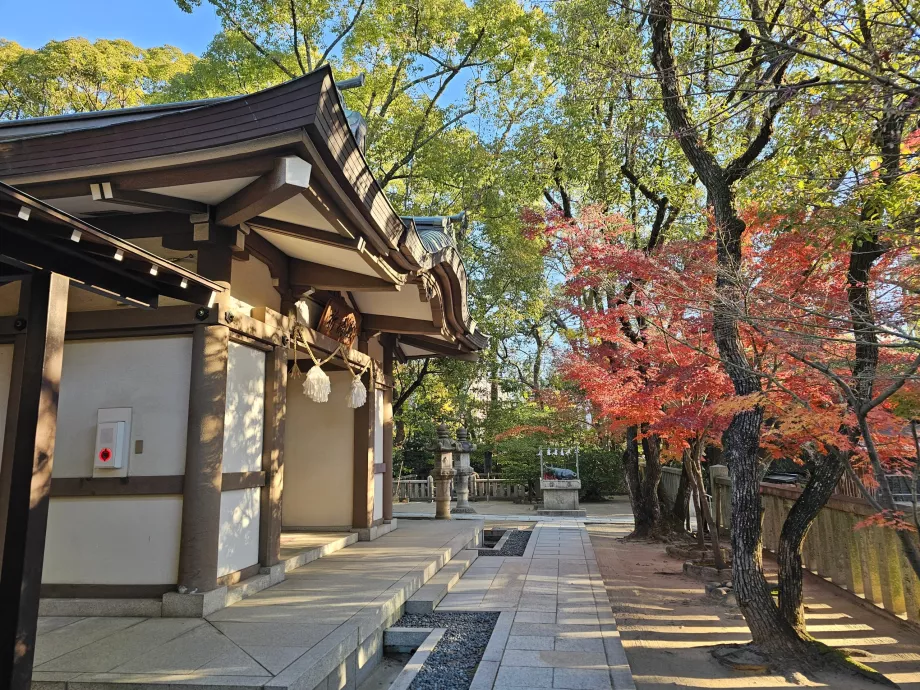 Minatogawa Shrine