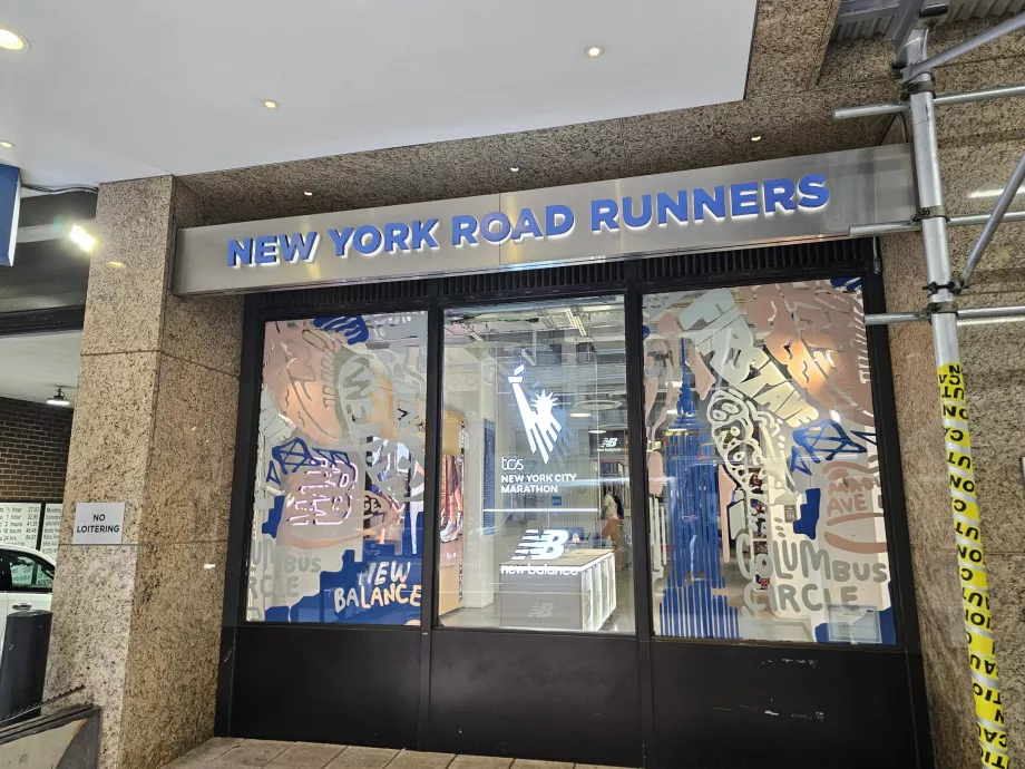 NYRR centre, luggage storage for runners