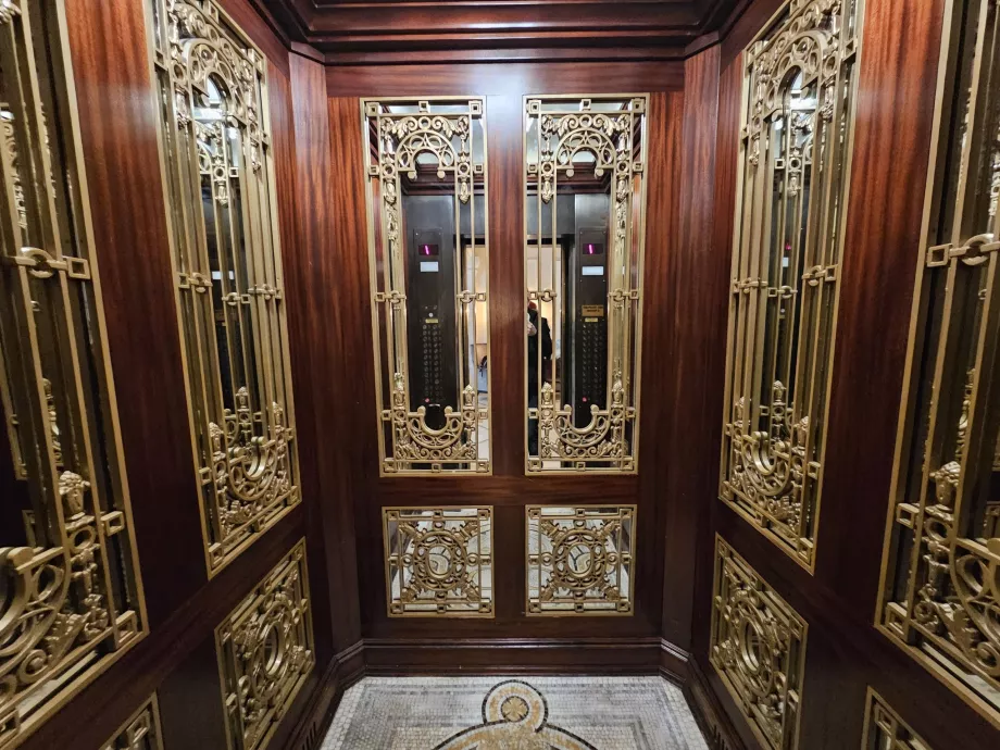 Elevator/lift in The Plaza Hotel