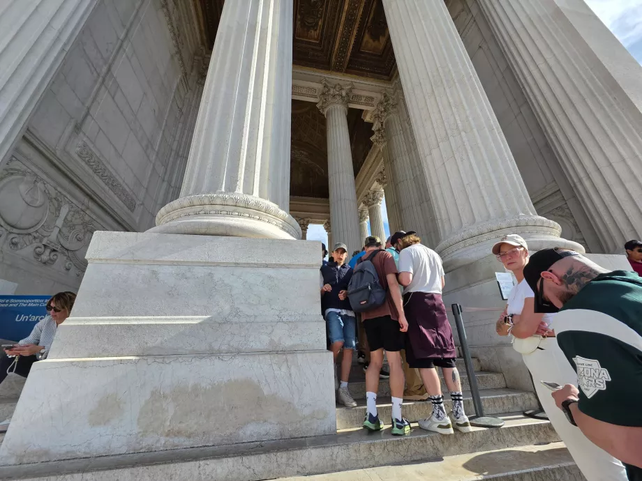 Altare della Patria, ticket sales
