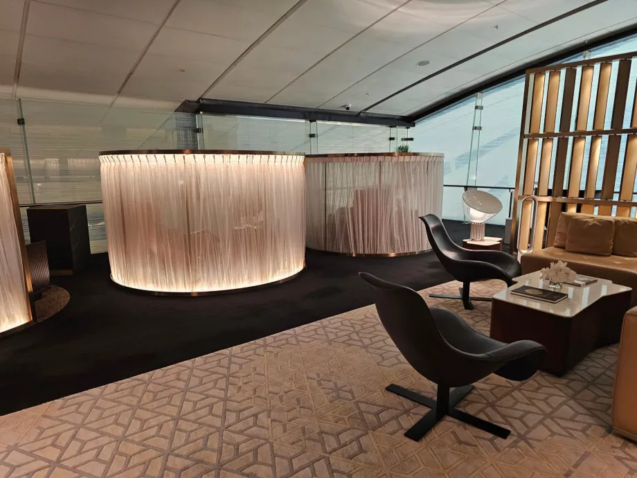 Transit lounge in Abu Dhabi