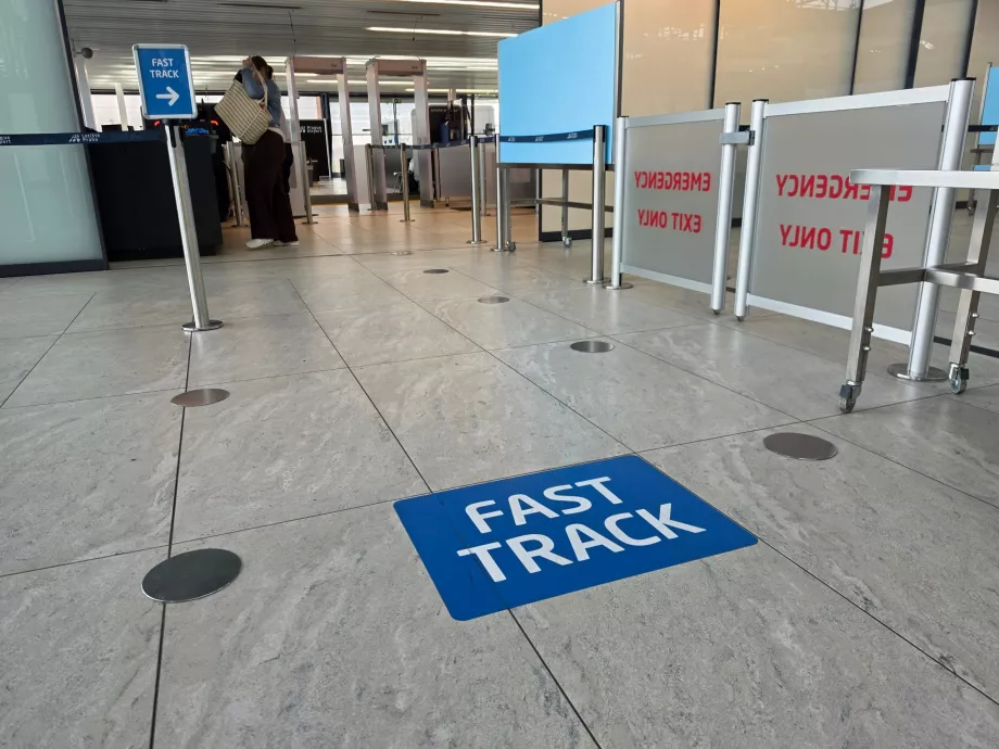 Fast Track to security screening