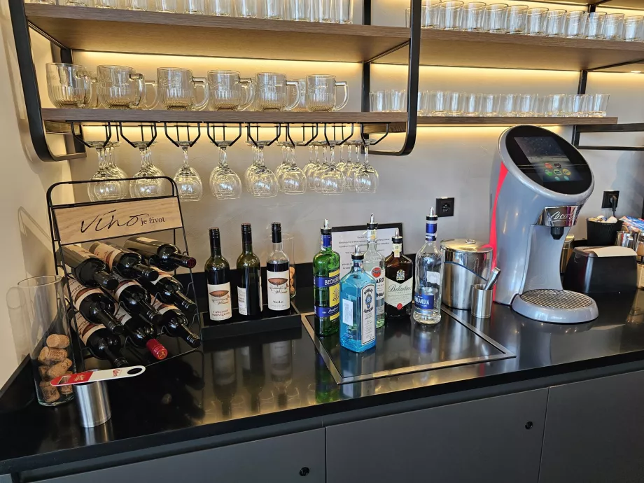 Alcohol, liqueurs and red wine