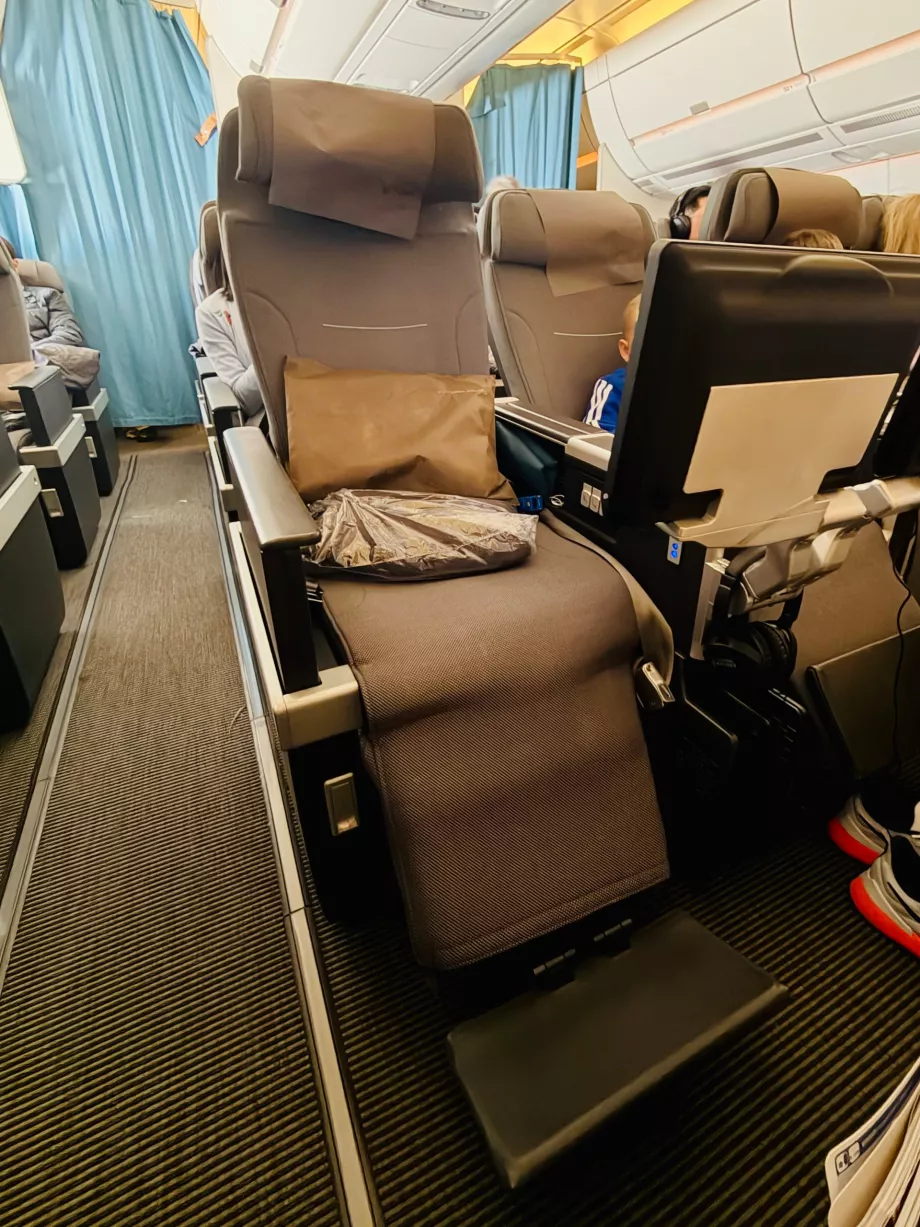 Detail of seat with extendable footrest