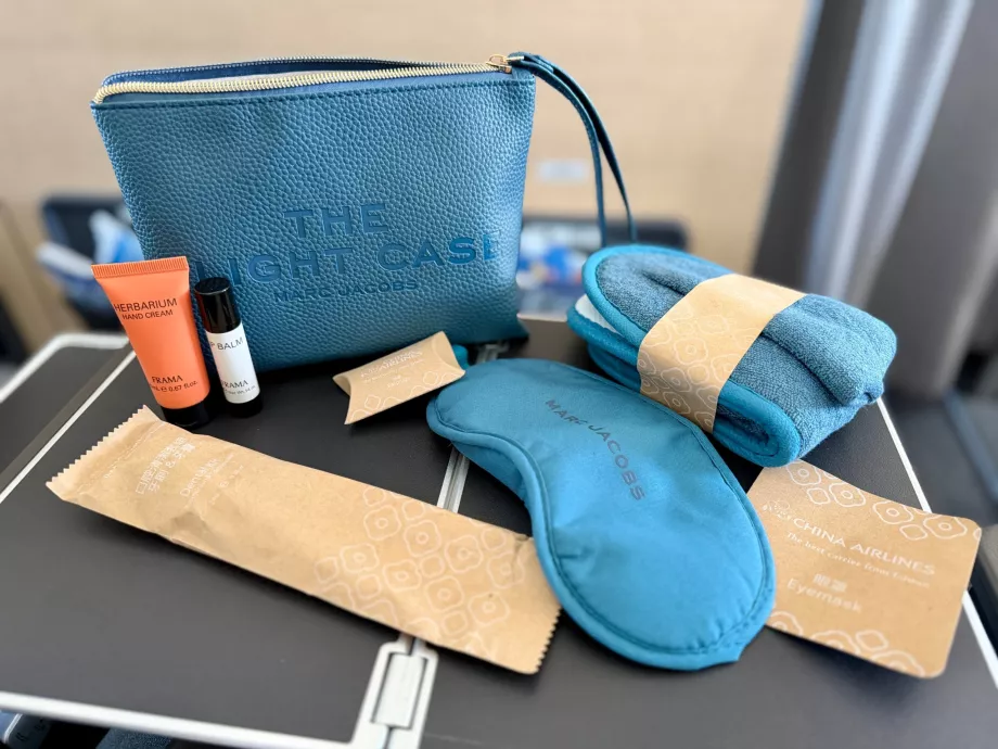 Contents of Amenity kit