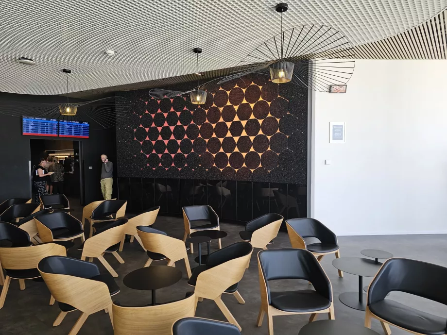 The overall environment of the lounge