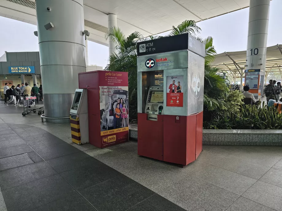 ATMs in front of Terminal 1