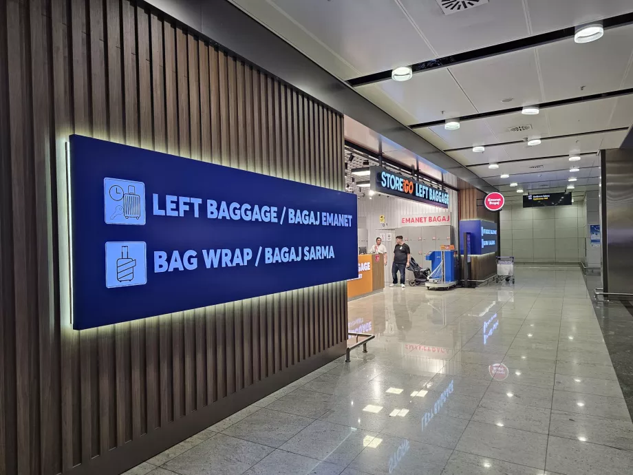 Luggage storage
