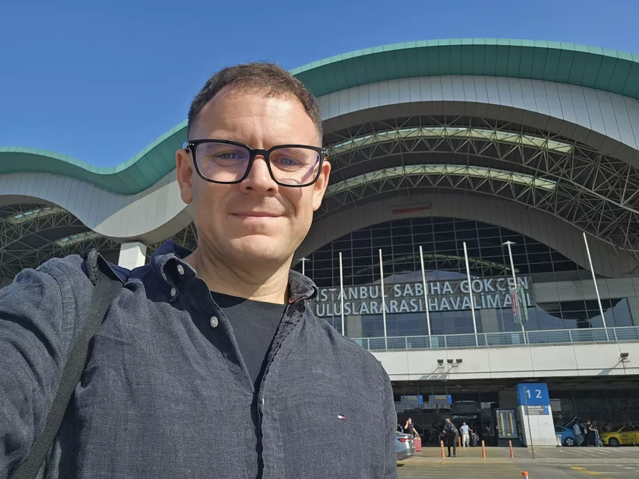 Me in front of Istanbul SAW Airport terminal