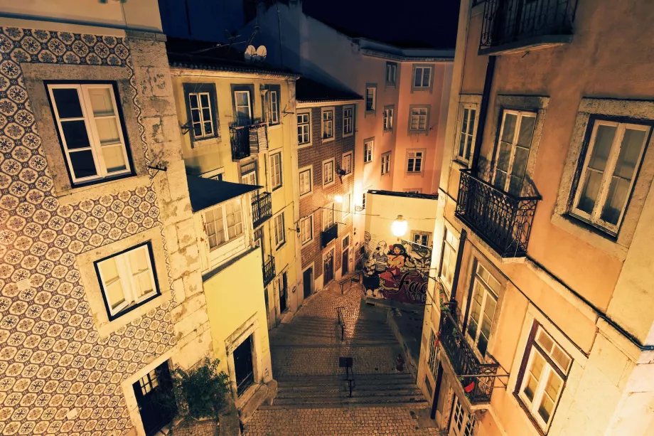 Lisbon alleys
