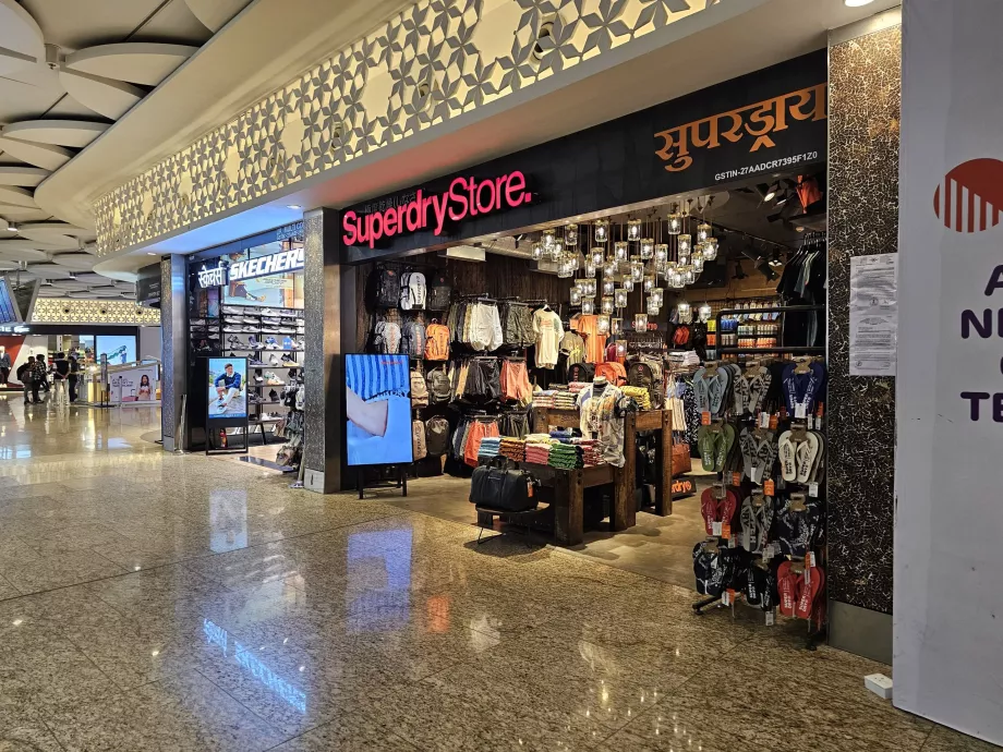 Shops, transit zone, terminal 2