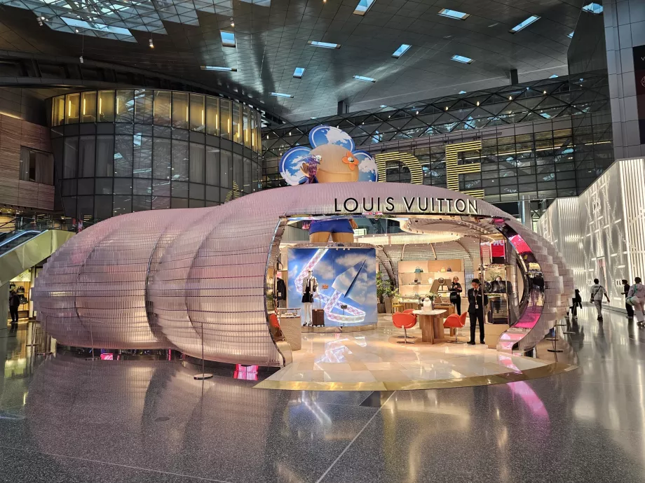 Louis Vuitton, transit section
