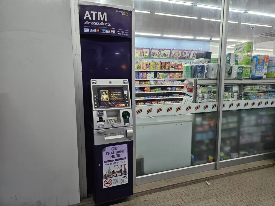 ATM at 7-Eleven