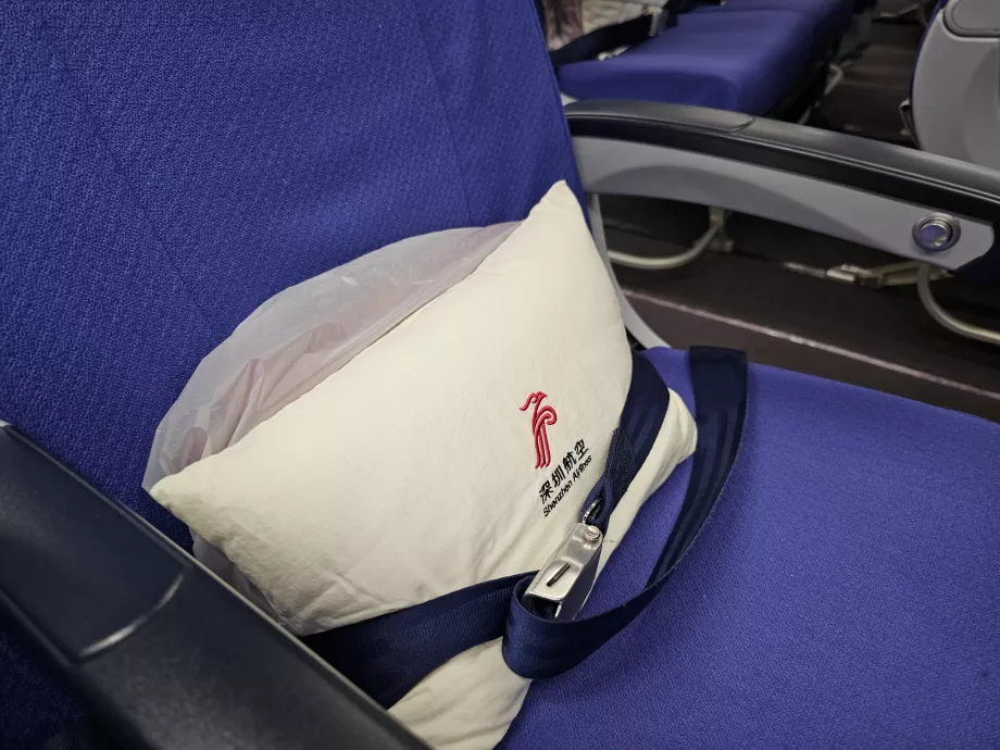 Pillow on long-distance lines