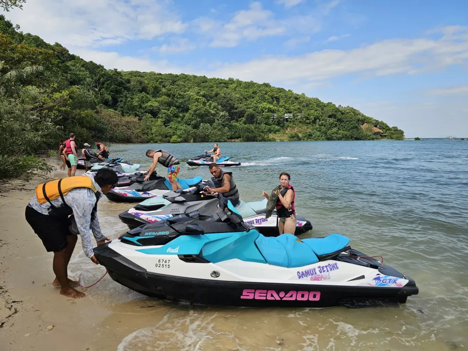 Stop during the drive from Koh Samui to Pig Island