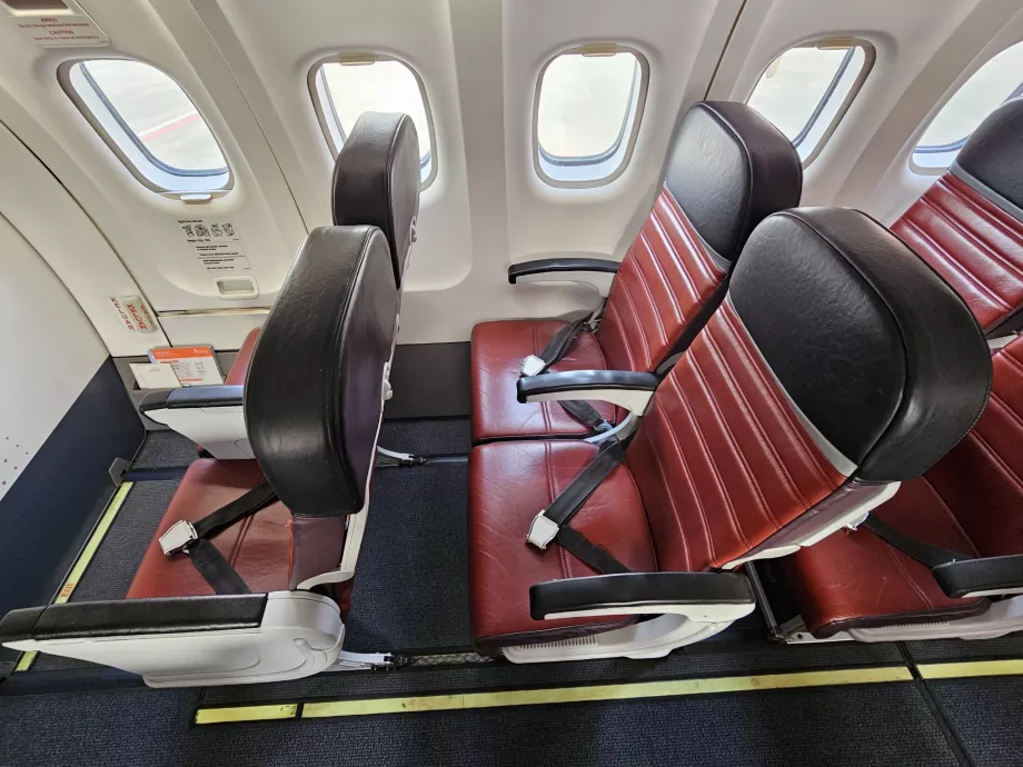 Seats on ATR aircraft