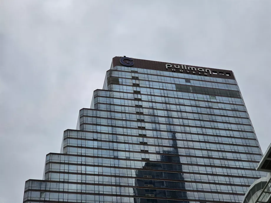 Pullman G Hotel building